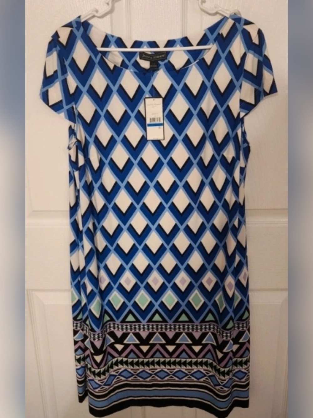 Jessica Howard Blue, White & Black Geometric Shift Dress